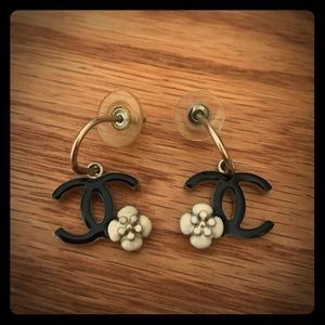 CHANEL  earnings - costume jewelry collection.